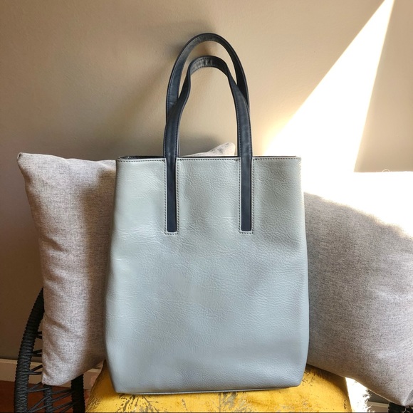 Matt & Nat Vegan Leather Light Blue Shoulder Tote - Picture 4 of 7